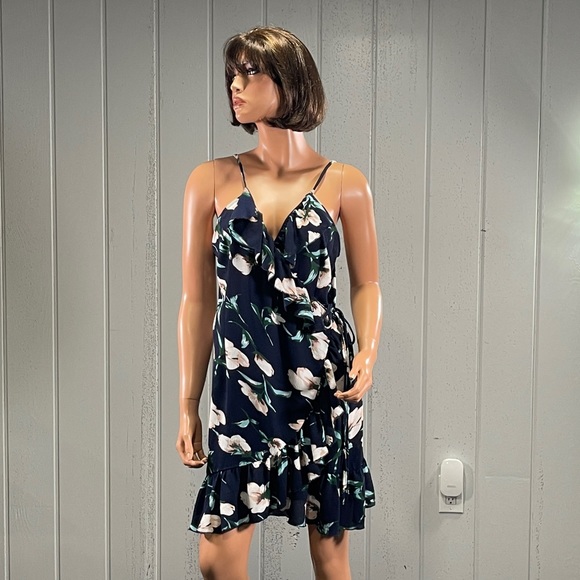 *Pretty Little Thing Women’s Floral Print Wrap Mini Dress Sz 14 - Picture 9 of 13